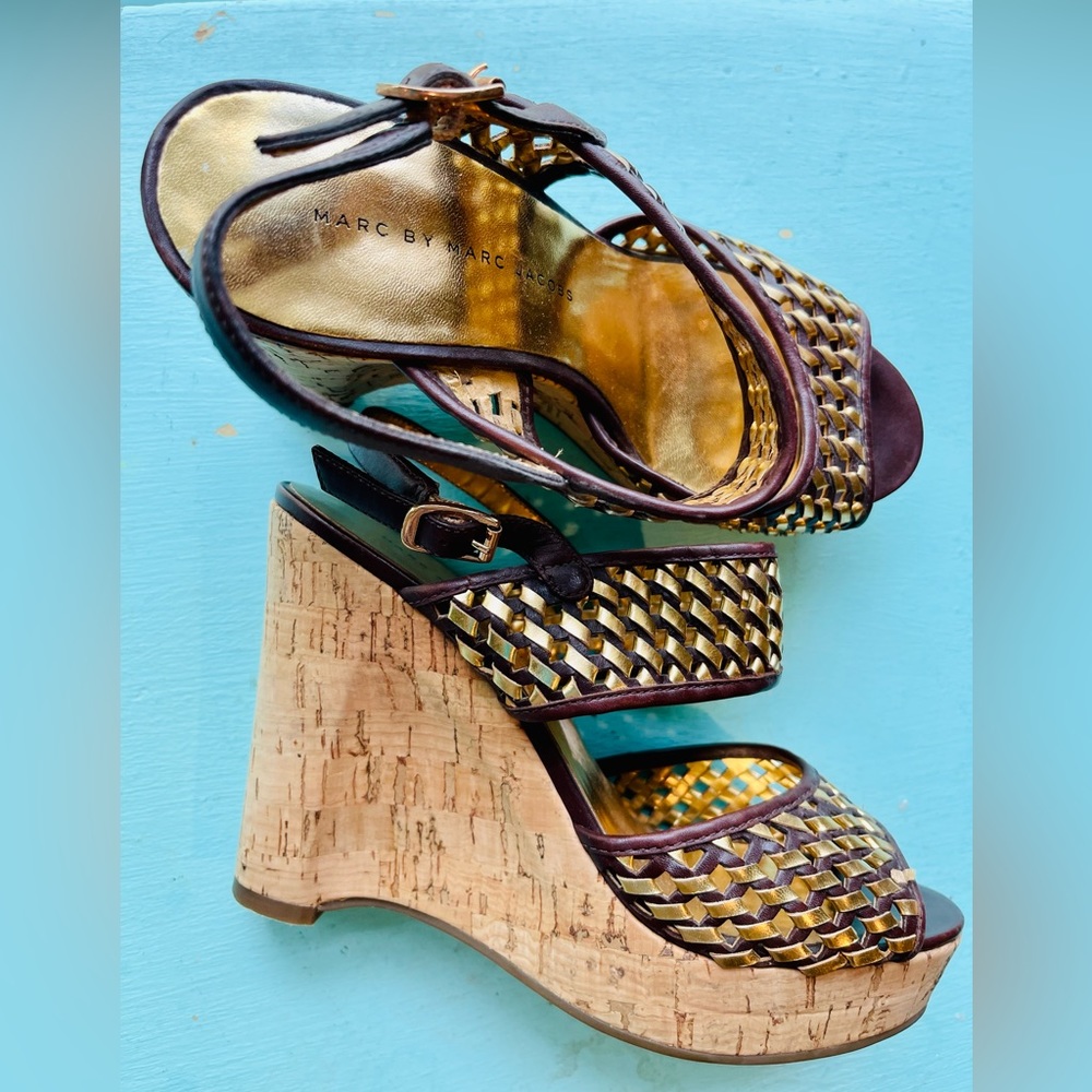 Marc Jacobs wedges size 6.5